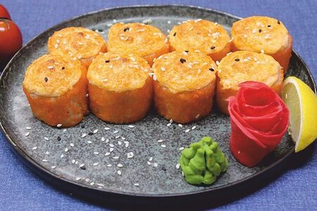 Запечённый ролл с креветкой