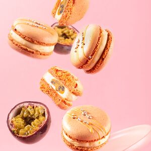 Десерт Macarons Маракуйя Big
