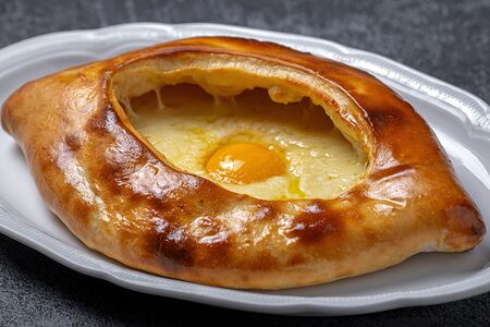 Хачапури по-аджарски