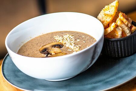 Крем-суп из лесных грибов