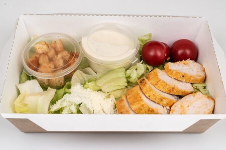 Цезарь с курицей