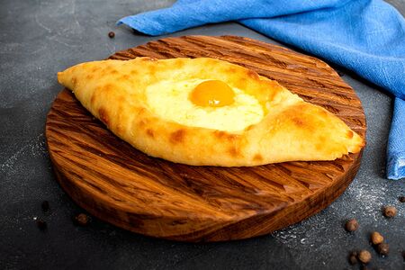 Хачапури по-аджарски