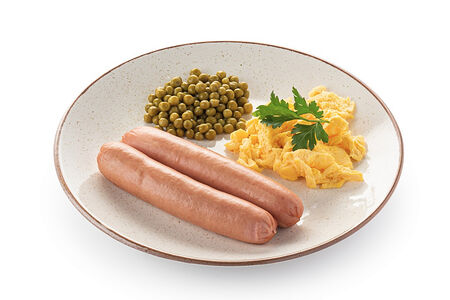 Сосиски с зеленым горошком