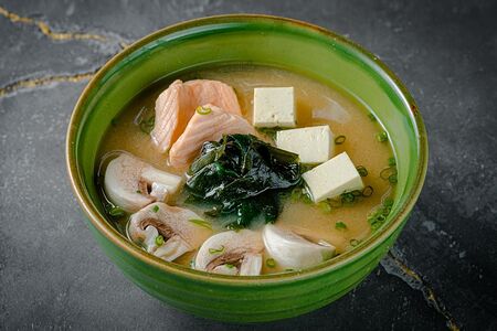 Мисо суп с лососем