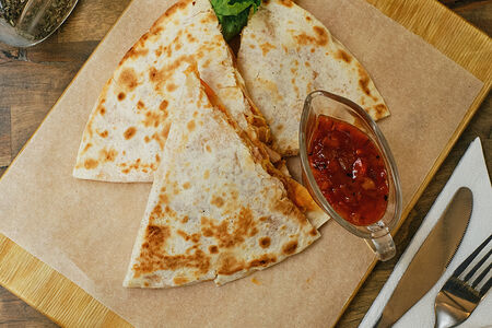 Кесадилья с курицей