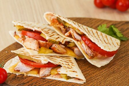 Кесадилья с курицей