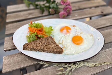 Яичница-глазунья