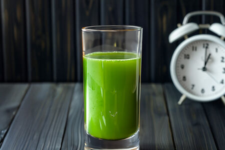 Свежевыжатый сельдереевый сок