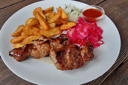 Шашлык из свинины на гриле