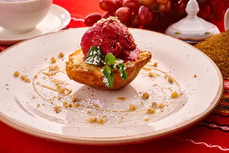 Печена дуня