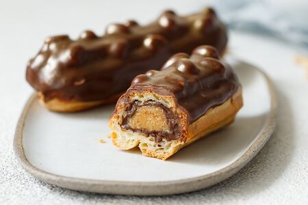 Эклер Сникерс