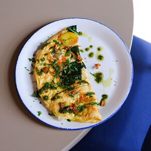 Омлет, мини-картофель, шпинат