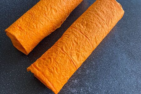 Шаурма в сырном лаваше с перцем и сыром