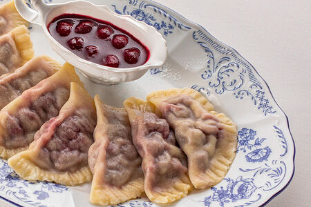 Вареники с вишней