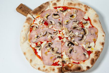 Пицца Капричезо