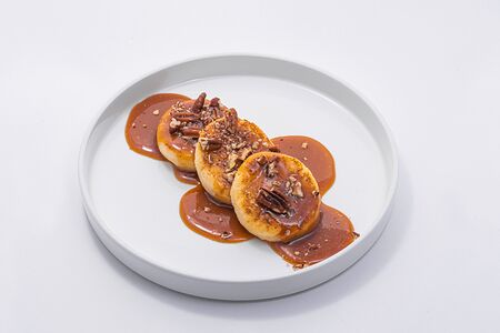 Сырники пекан-карамель