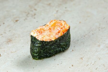 Яки спайси нигири