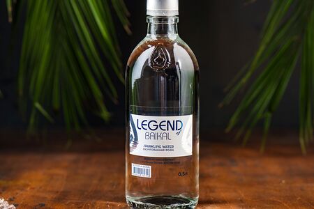 Вода Легенда Байкала с газом