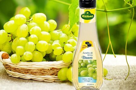 Уксус из белого вина Aceto di vino bianco 6% Kuhne