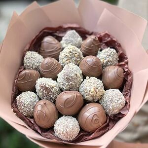 Букет из клубники в шоколаде Chocolate Berry Charm