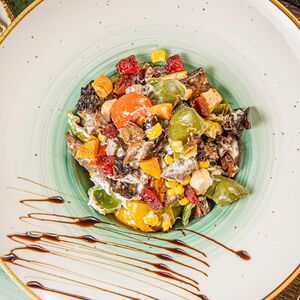 Հորթի մսով և սալորաչրով աղցան