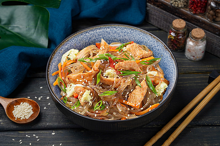 Харусаме с курицей в соусе терияке