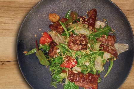 Теплый салат BBQ