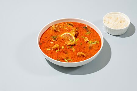 Том ям с курицей