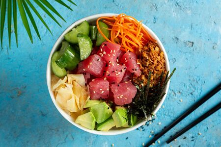 Поке с тунцом