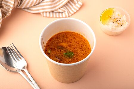 Том ям с цыпленком