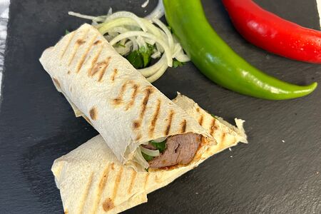 Из свинины в лаваше