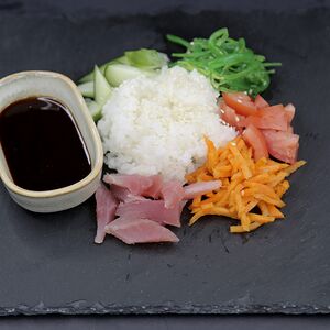 Поке с тунцом