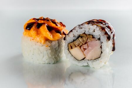 Ролл запеченный с курицей