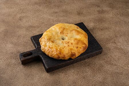 Пирог осетинский с творогом