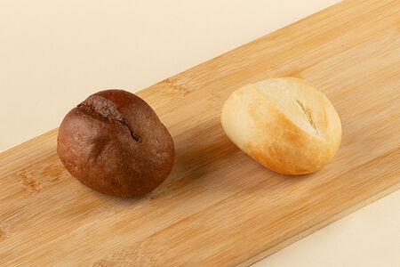 Булочка французская белая