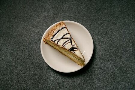 Торт бисквитный со сливочным кремом