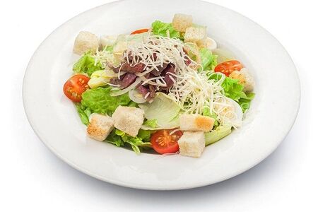 Салат Цезарь с ростбифом