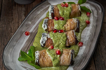 Рулетики из баклажанов с надуги, маскарпоне и мятной аджикой