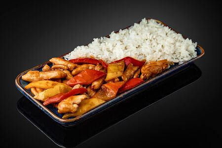 Рис с курицей и овощами