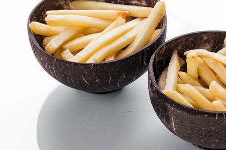 Картофель фри с сырным соусом