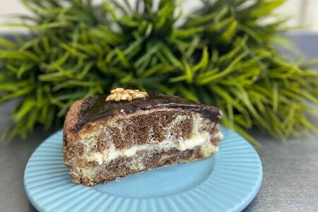 Торт бисквитный шоколадный