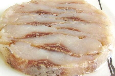 Кефаль малосоленая в масле