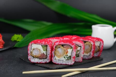 Ролл Сакура