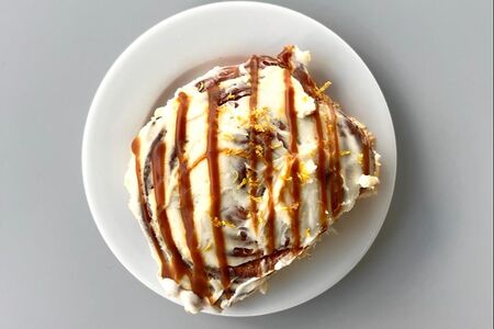 Camonбон с яблочным чатни