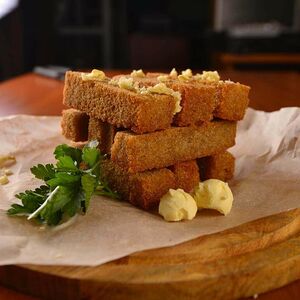 Гренки чесночные
