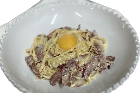 Д Спагетти карбонара с копченой телятиной