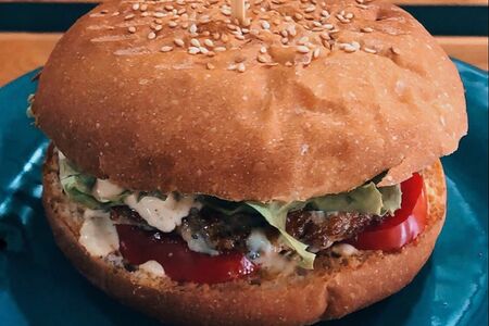 Мега бургер