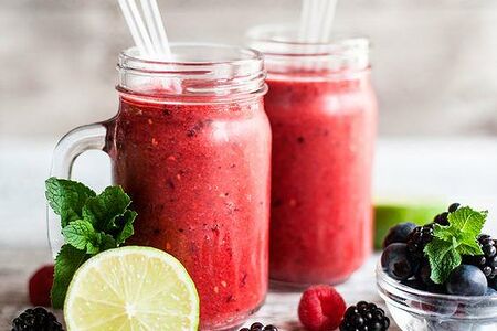 Смузи клубника-малина