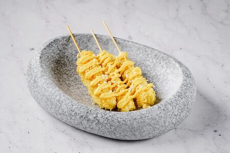 Сыр темпура с соусом сливочный карри