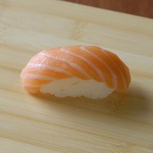 Сяке нигири